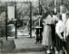 Piemiņas plāksnes atklāšana rakstniekam Albertam Sprūdžam viņa dzimtajās mājās Dekšārēs. 09.09.1989.