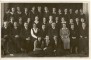 Madonas ģimnāzijas 1937.gada izlaiduma meitenes pirmajā skolas gadā 1933.gda pavasarī. O.Bērziņa foto.
